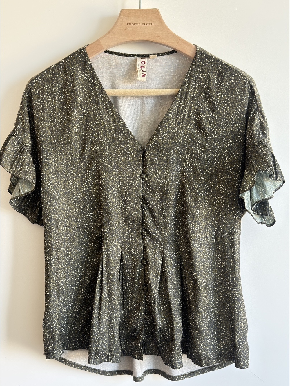 Dolan Left Coast Collection Flutter Sleeve Button Front Blouse Olive Print M